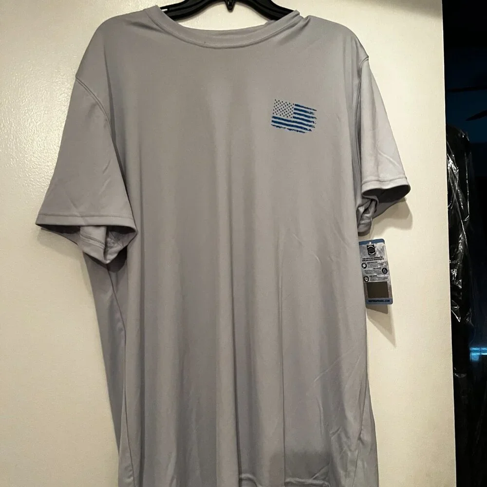 Vapor Apparel Light Gray Short  Sleeved‎ Top- NWT / XL